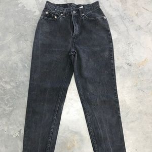 Black Vintage Levi Jeans